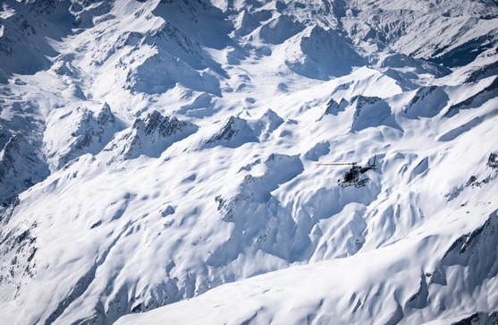 Scenic helicopter flight