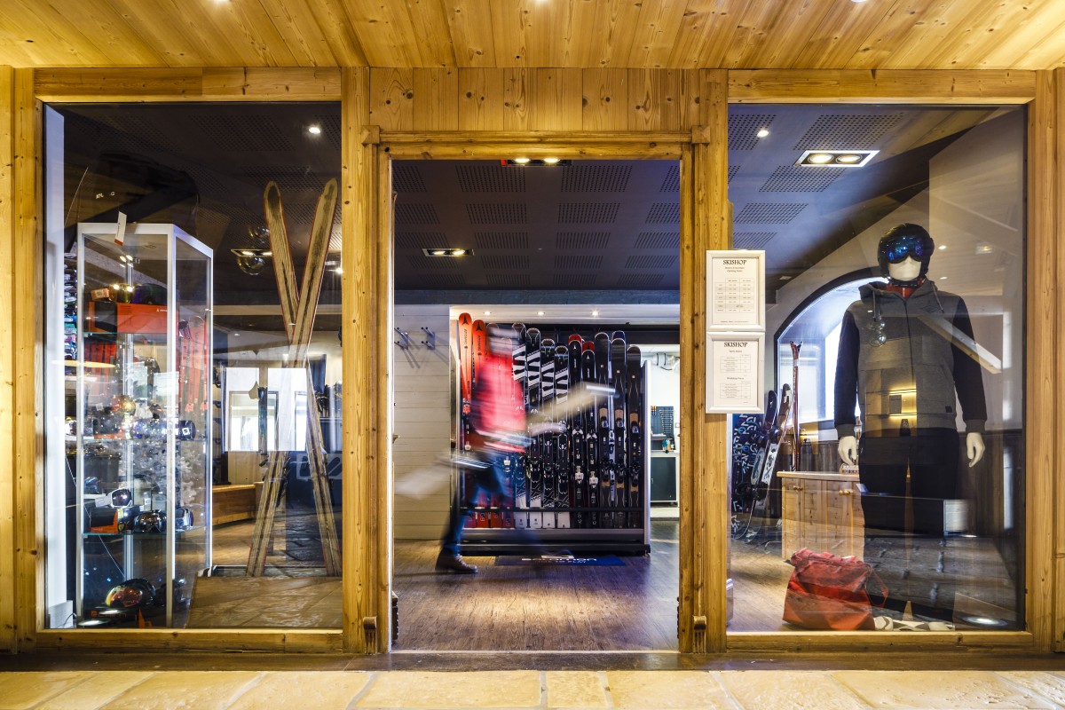 Magasin de ski - ©Studio Bergoend