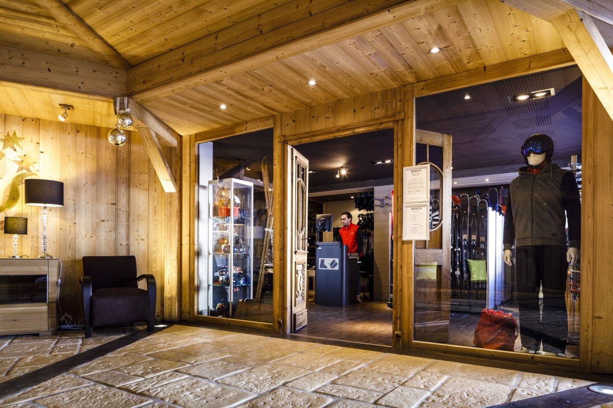 Magasin de ski - ©Studio Bergoend