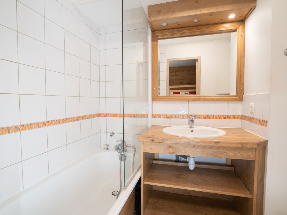 5A56365000711EEA85A299071CD21EC9.jpg 5A56365000711EEA85A299071CD21EC9.jpg