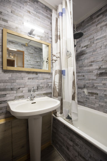 5A56365000CA1EECAEF9AEF344D45A36.jpg 5A56365000CA1EECAEF9AEF344D45A36.jpg