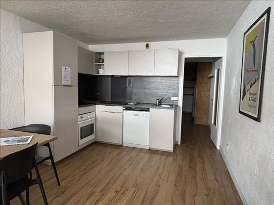 9f6e8533-4223-43ed-b9b8-396e2d3abc7d-16809429 9f6e8533-4223-43ed-b9b8-396e2d3abc7d-16809429