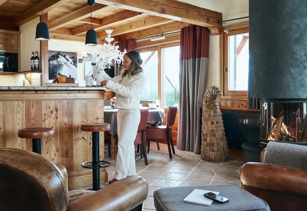 TXEST_3_-_Les_Neiges_Eternelles_2022cWeareMerci_8_Fotor TXEST_3_-_Les_Neiges_Eternelles_2022cWeareMerci_8_Fotor