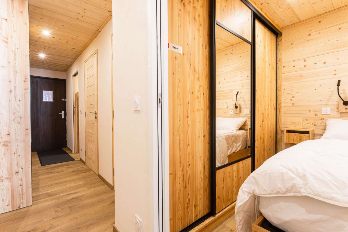 _clients_227360001_photos_135j_15563494