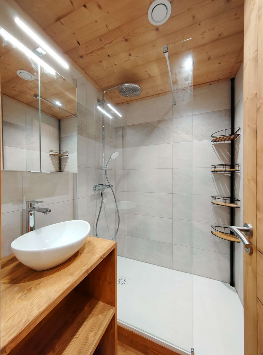 _clients_227360001_photos_156h_16989070