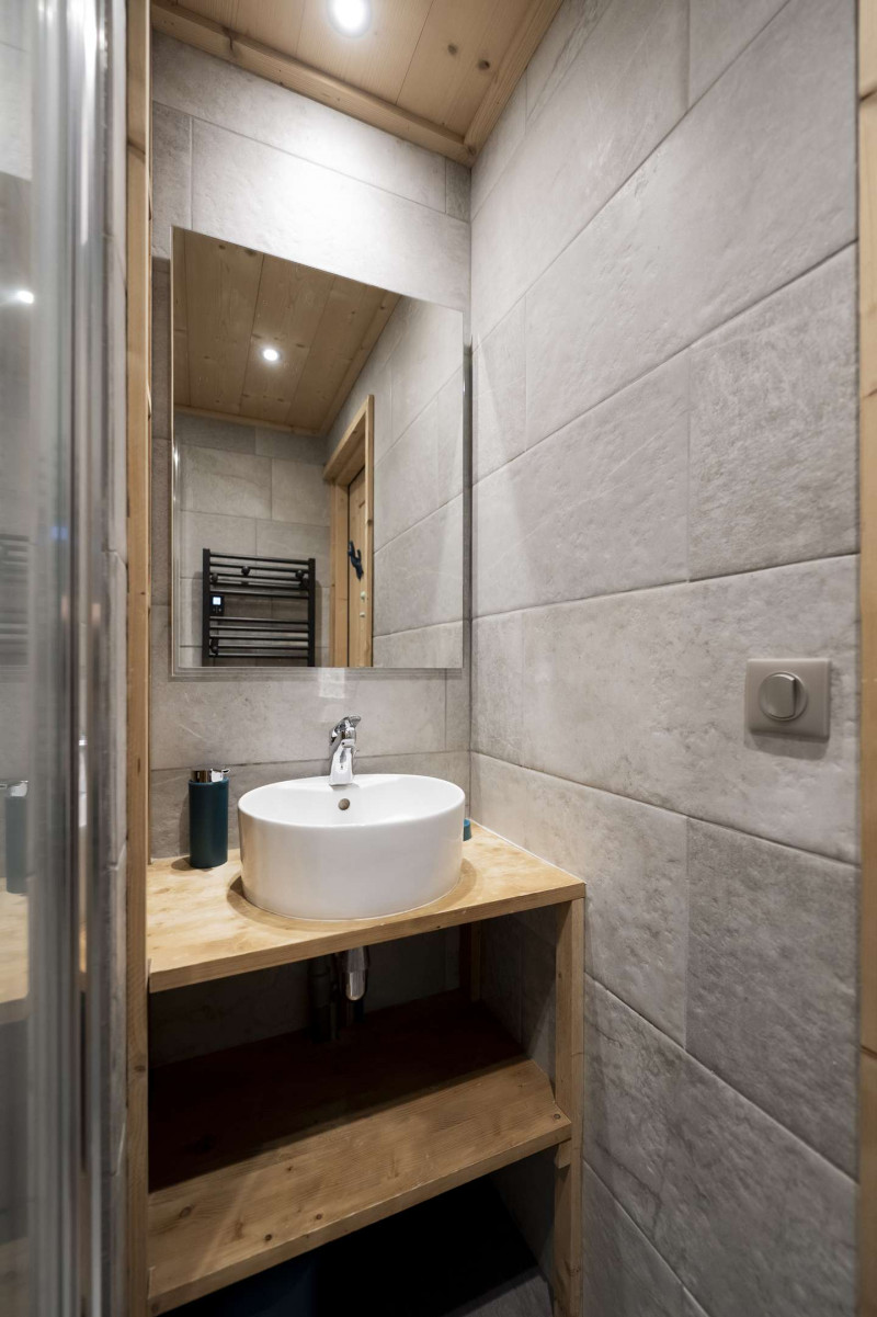 _clients_227360001_photos_27m_18460950
