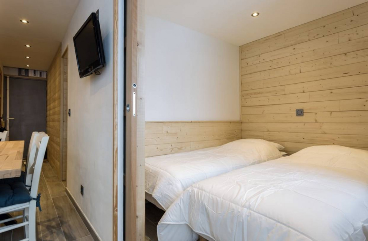 _clients_227360001_photos_61h_14913377