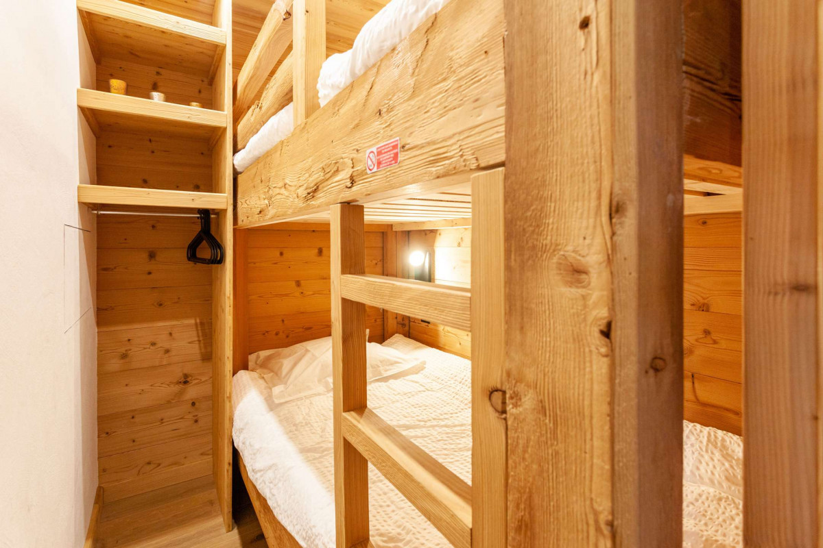 _clients_227360001_photos_71j_17606771