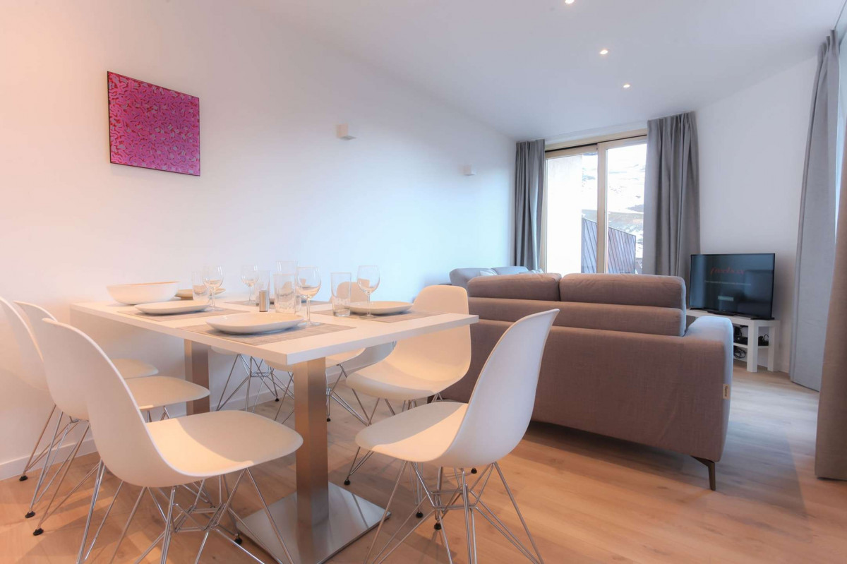 _clients_227360001_photos_90d_17571484