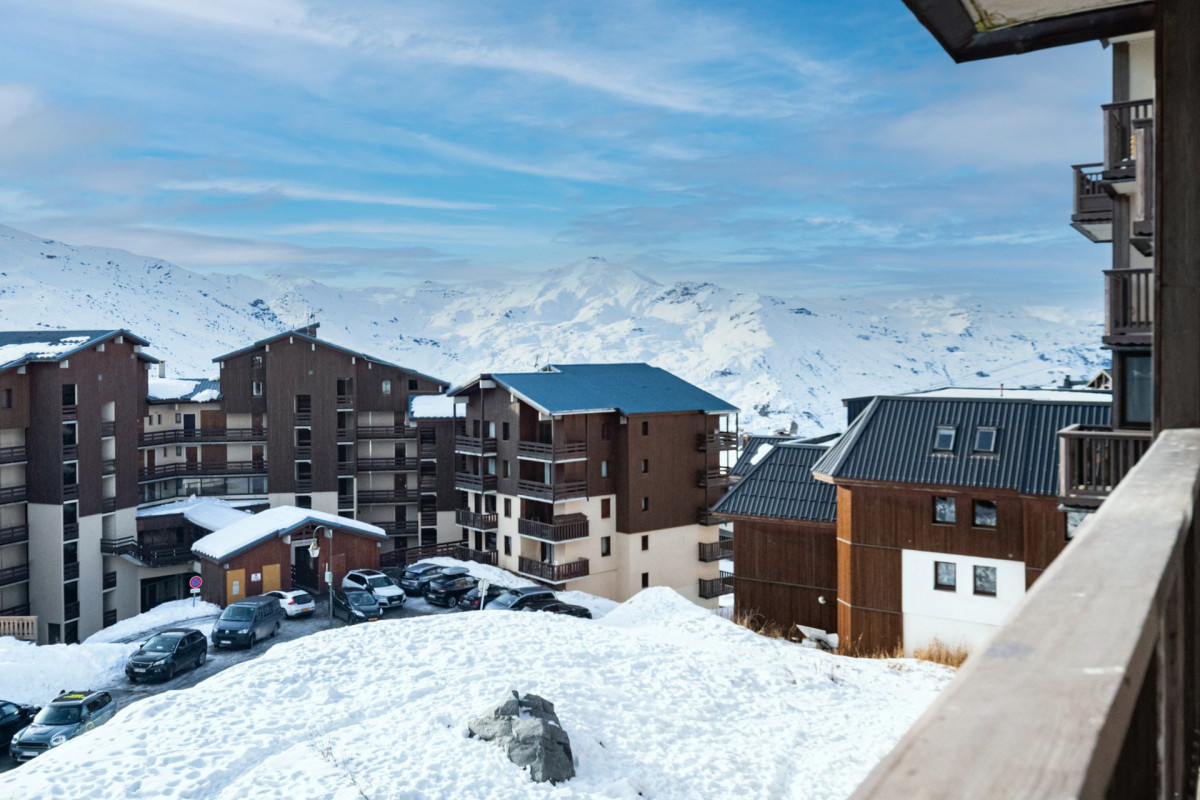 _lv_images__lot_0000052305_12_18943705
