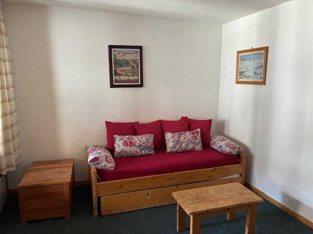 _lv_images__lot_0000090209_04_16052770