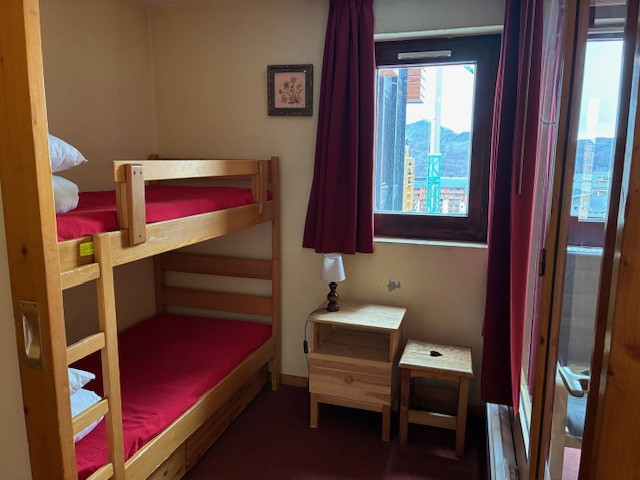 _lv_images__lot_0000090513_03_16328091