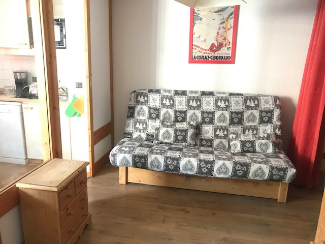 _lv_images__lot_0000090603_02_16009165