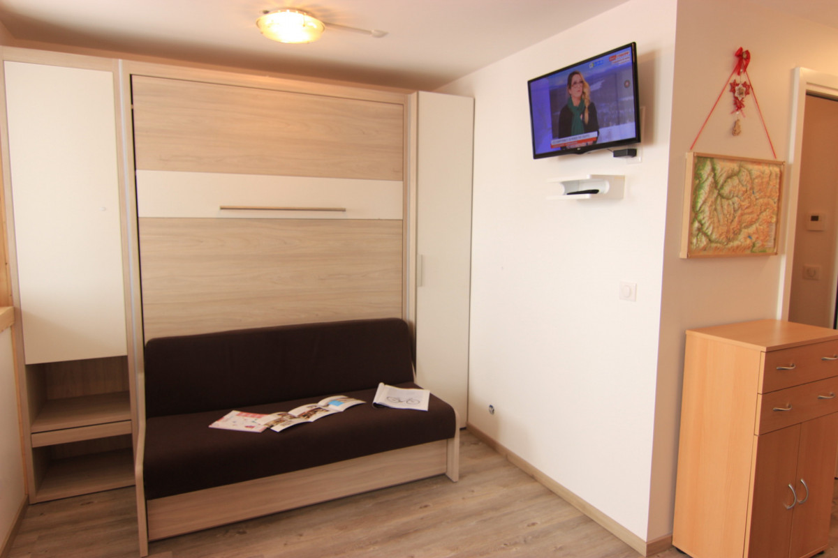 _lv_images__lot_0000140017_03_15891730