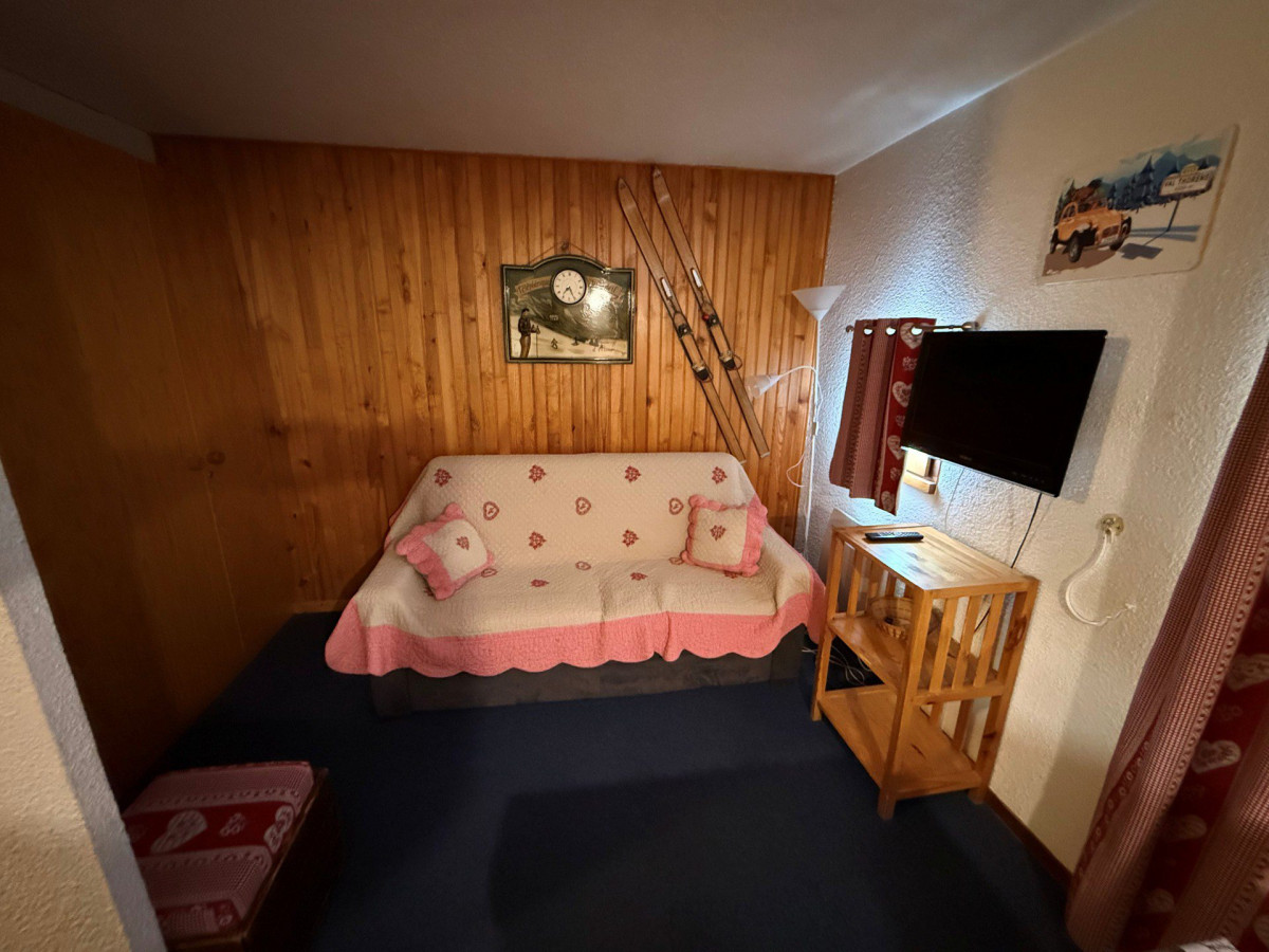 _lv_images__lot_0000190002_07_16623492 _lv_images__lot_0000190002_07_16623492