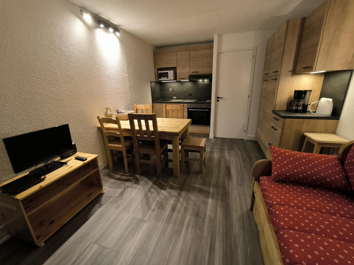 _lv_images__lot_0000200084_03_16227591 _lv_images__lot_0000200084_03_16227591