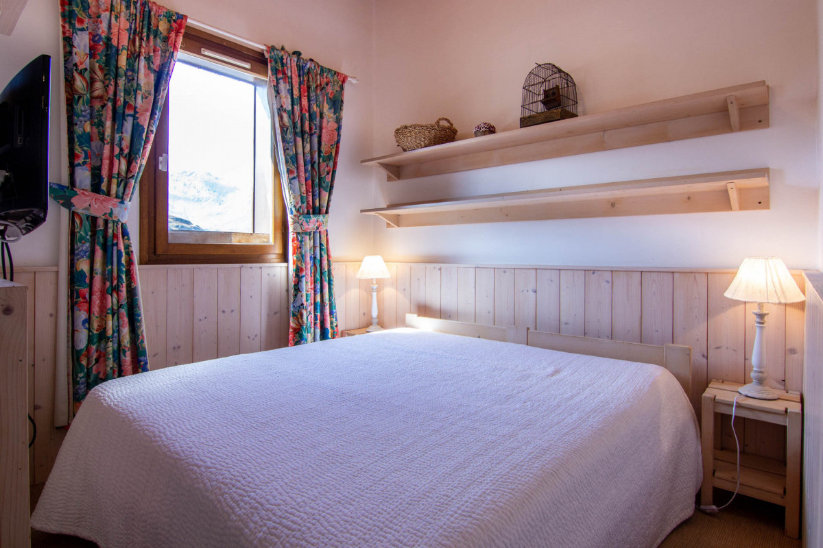 _lv_images__lot_0000210097_06_16357974