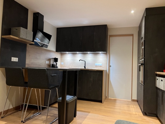 _lv_images__lot_0000250076_02_15342093