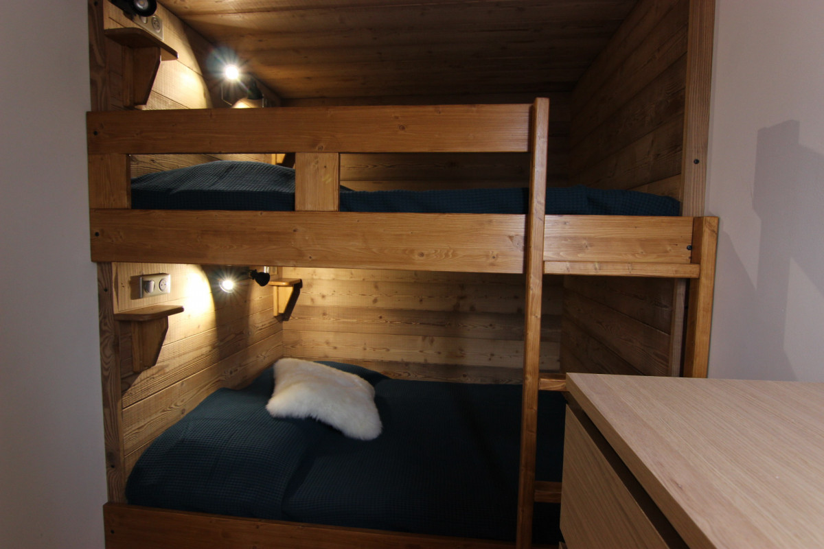 _lv_images__lot_0000270508_04_16608976