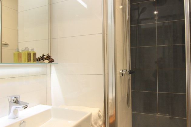 _lv_images__lot_0000480031_09_15320784