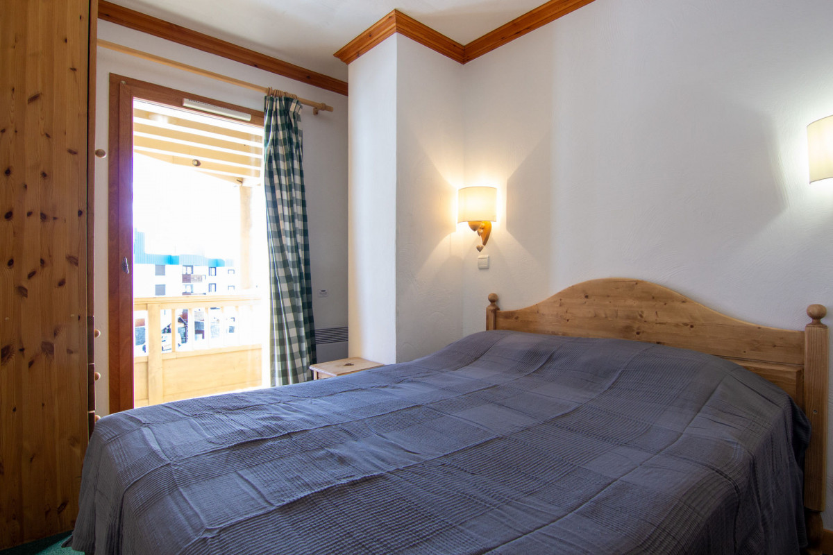 _lv_images__lot_0000480061_04_15890640