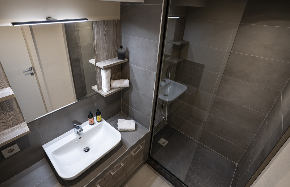 _lv_images__lot_0000480068_08_17401579 _lv_images__lot_0000480068_08_17401579