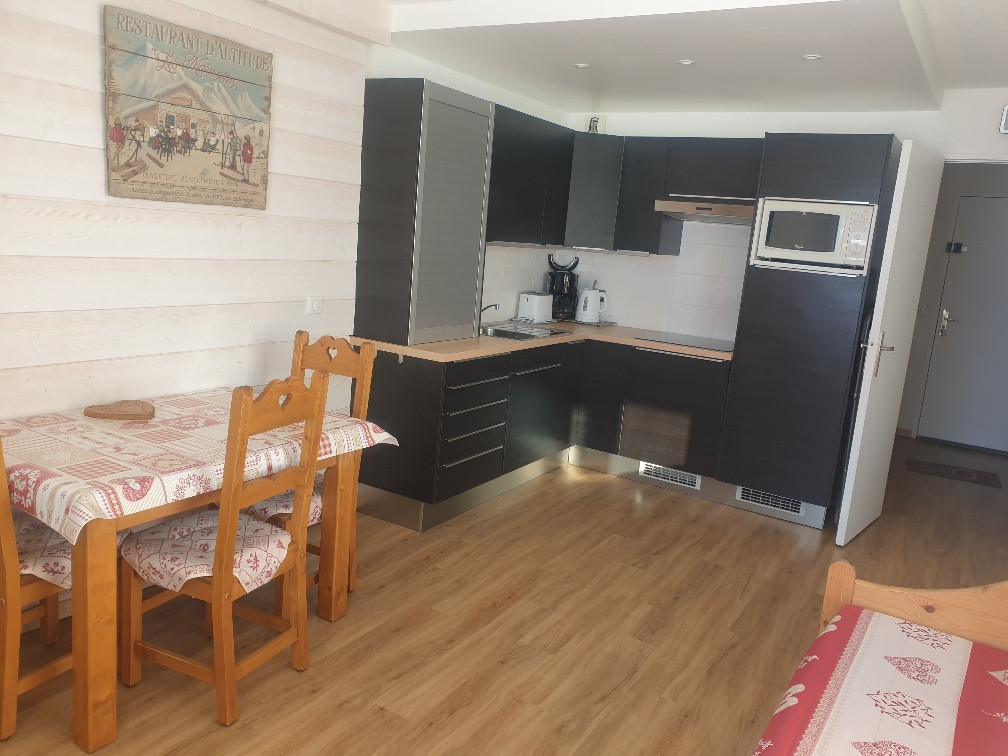 _lv_images__lot_0000480097_02_16863008