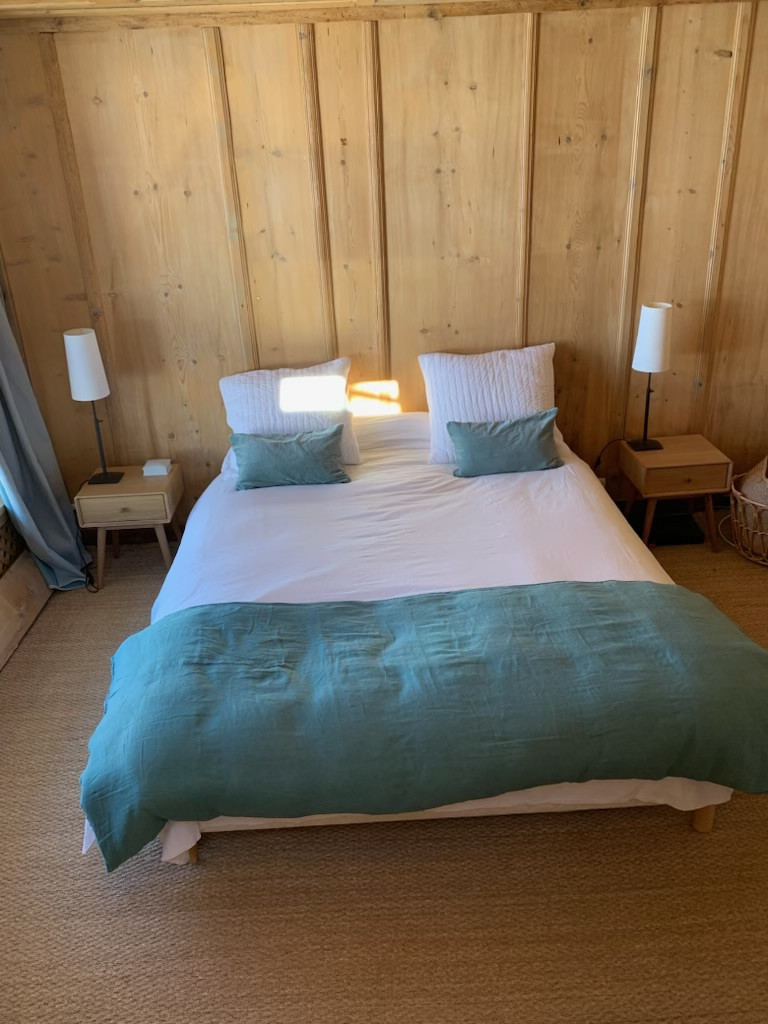 _lv_images__lot_0000480107_04_16831983