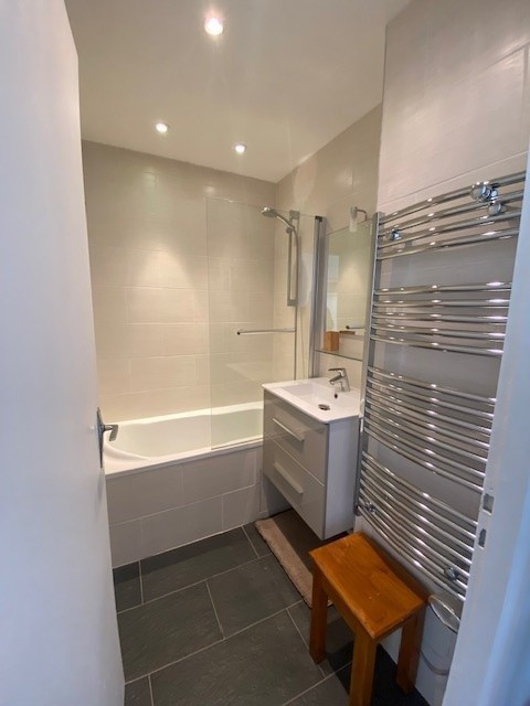 _lv_images__lot_0000480108_06_17292333