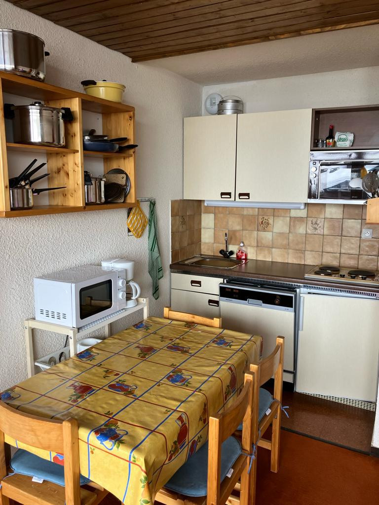 _lv_images__lot_0000480109_02_14979425