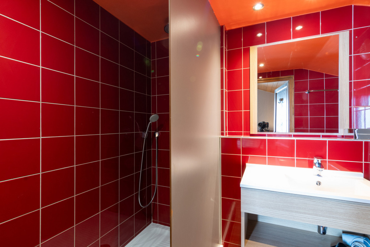 _lv_images__lot_0000480121_12_15608077