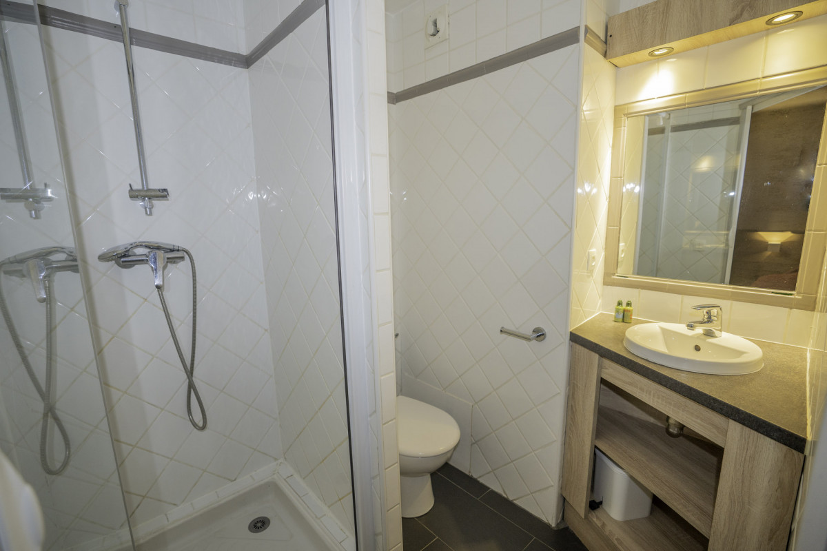 _lv_images__lot_0000480136_07_15041981 _lv_images__lot_0000480136_07_15041981