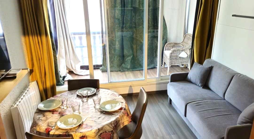 _lv_images__lot_0000480146_01_16313101