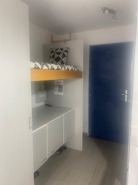 _lv_images__lot_0000480153_06_16039051