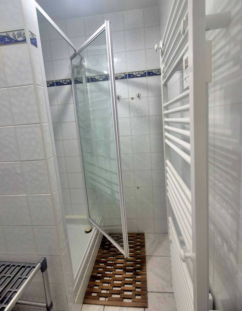 _lv_images__lot_0000480157_05_15862687