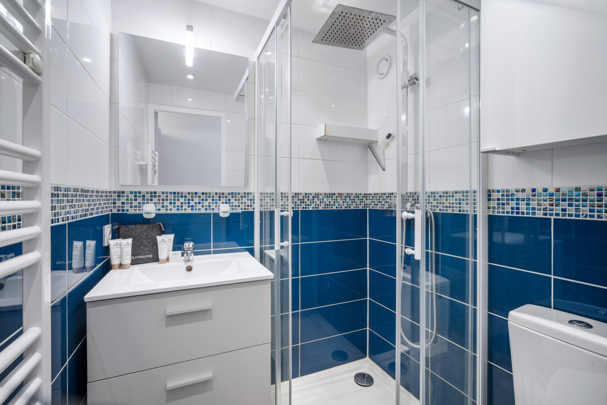 _lv_images__lot_0074061882_05_17280138