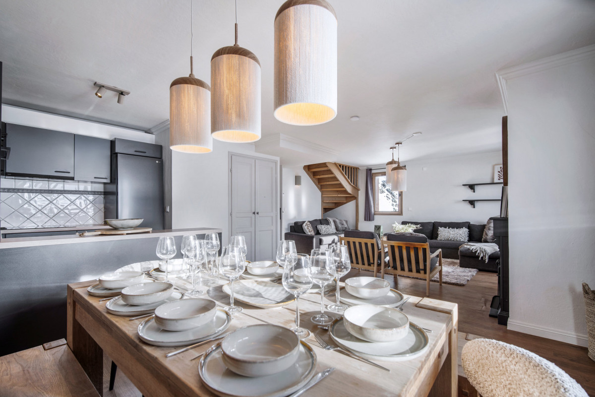 _lv_images__lot_0075553689_03_16508223