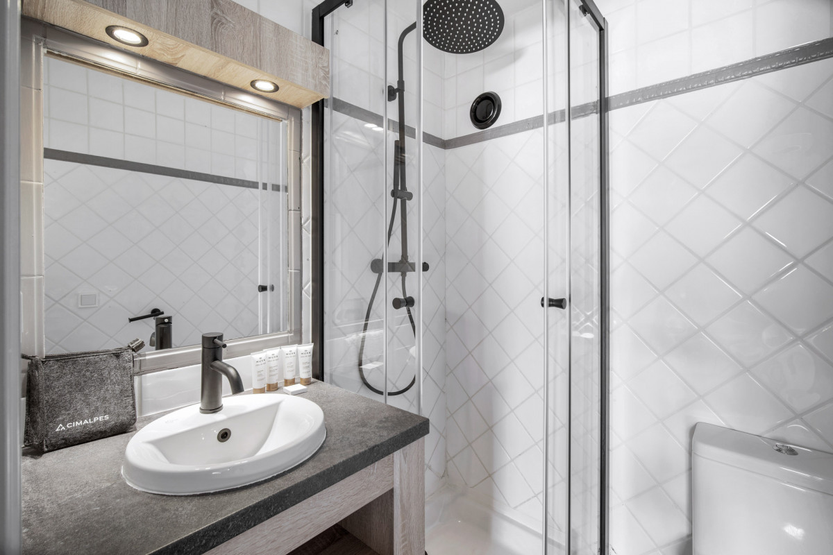 _lv_images__lot_0075553689_12_17390598 _lv_images__lot_0075553689_12_17390598