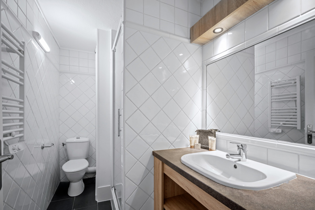 _lv_images__lot_0075553793_08_17107015