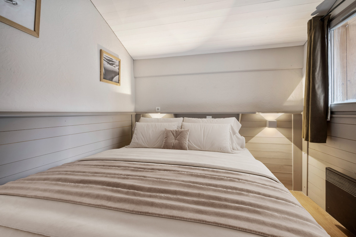 _lv_images__lot_0075553865_04_16229151