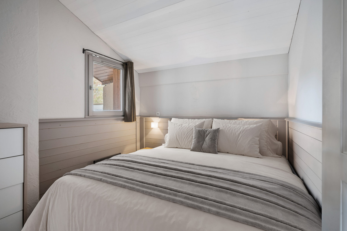 _lv_images__lot_0075553865_07_16229154