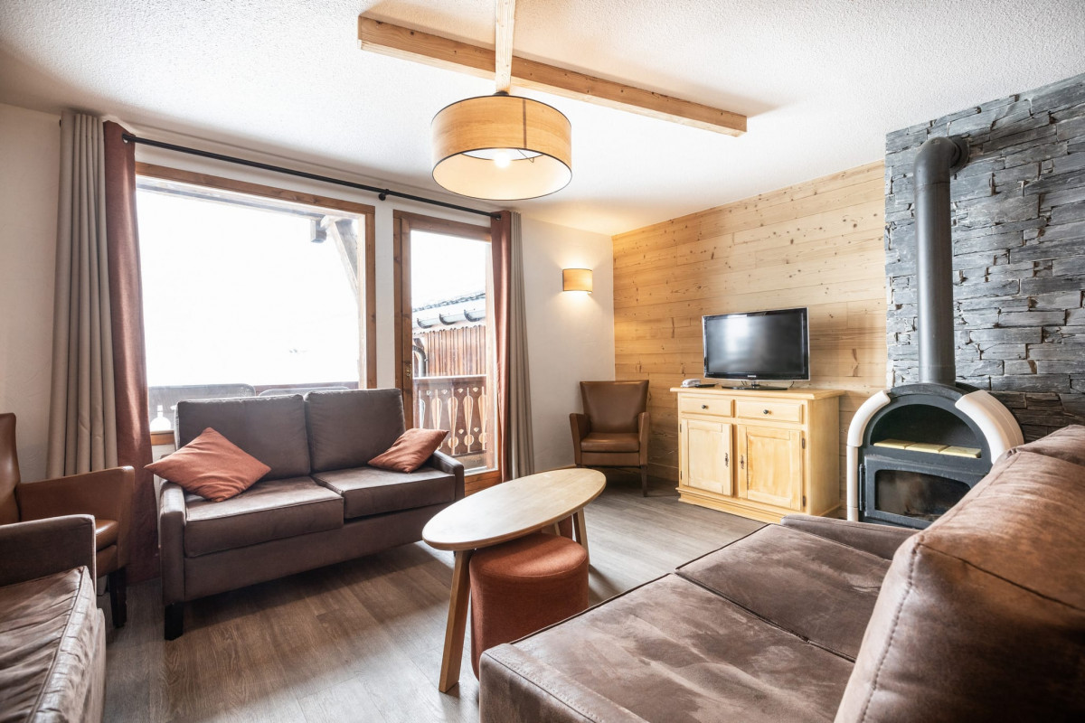 APPARTEMENT 12/14 PERSONNES 115M² - © @Val Chavière APPARTEMENT 12/14 PERSONNES 115M²
