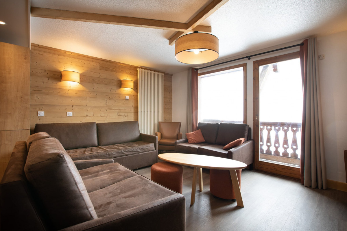 APPARTEMENT 12/14 PERSONNES 115M² - © @Val Chavière APPARTEMENT 12/14 PERSONNES 115M²