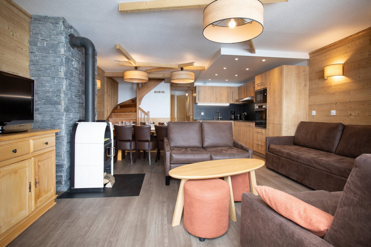 APPARTEMENT 12/14 PERSONNES 115M² - © @Val Chavière APPARTEMENT 12/14 PERSONNES 115M²