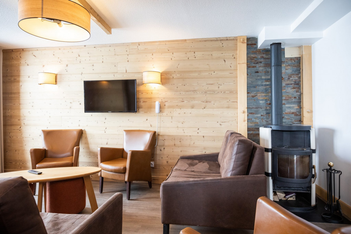 APPARTEMENT 12/14 PERSONNES PRESTIGE 160M² - © @Val Chavière APPARTEMENT 12/14 PERSONNES PRESTIGE 160M²