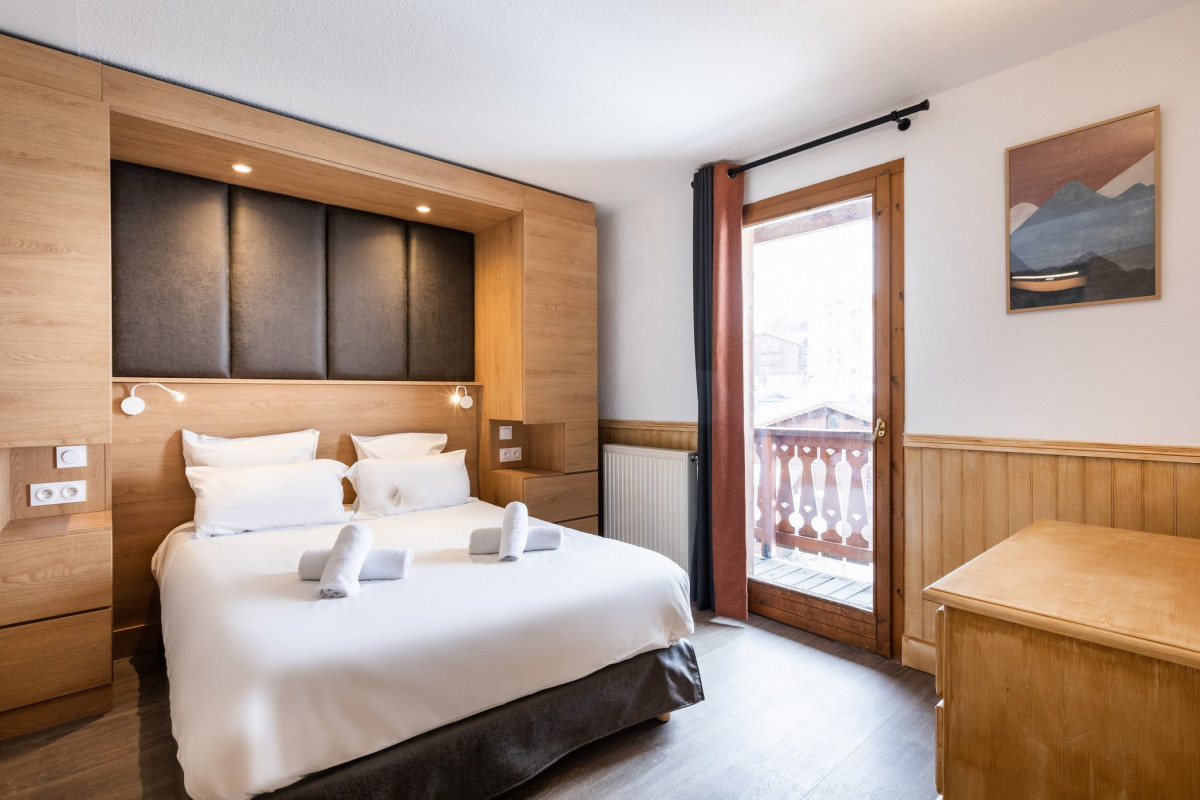 APPARTEMENT 12/14 PERSONNES PRESTIGE 160M² - © @Val Chavière APPARTEMENT 12/14 PERSONNES PRESTIGE 160M²