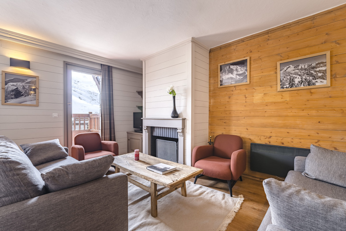 chalets-rosael-superieur-salon-5s10-rosael9-yoan-chevojon-354605 chalets-rosael-superieur-salon-5s10-rosael9-yoan-chevojon-354605