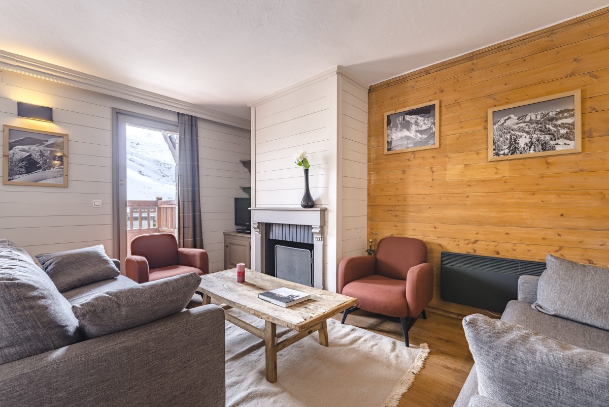 chalets-rosael-superieur-salon-5s10-rosael9-yoan-chevojon-354605 chalets-rosael-superieur-salon-5s10-rosael9-yoan-chevojon-354605