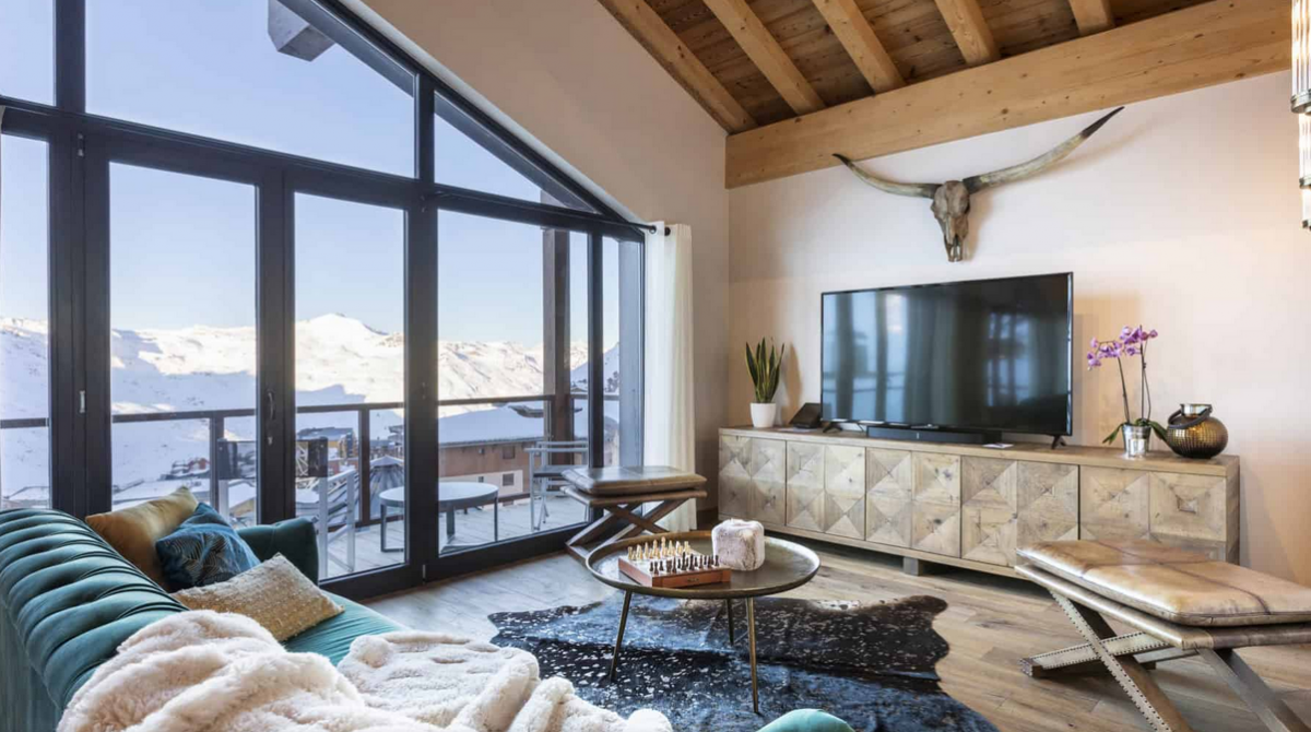 Koh-I Nor - Chalet Golden Jubilee - © @Koh-I Nor Koh-I Nor - Chalet Golden Jubilee