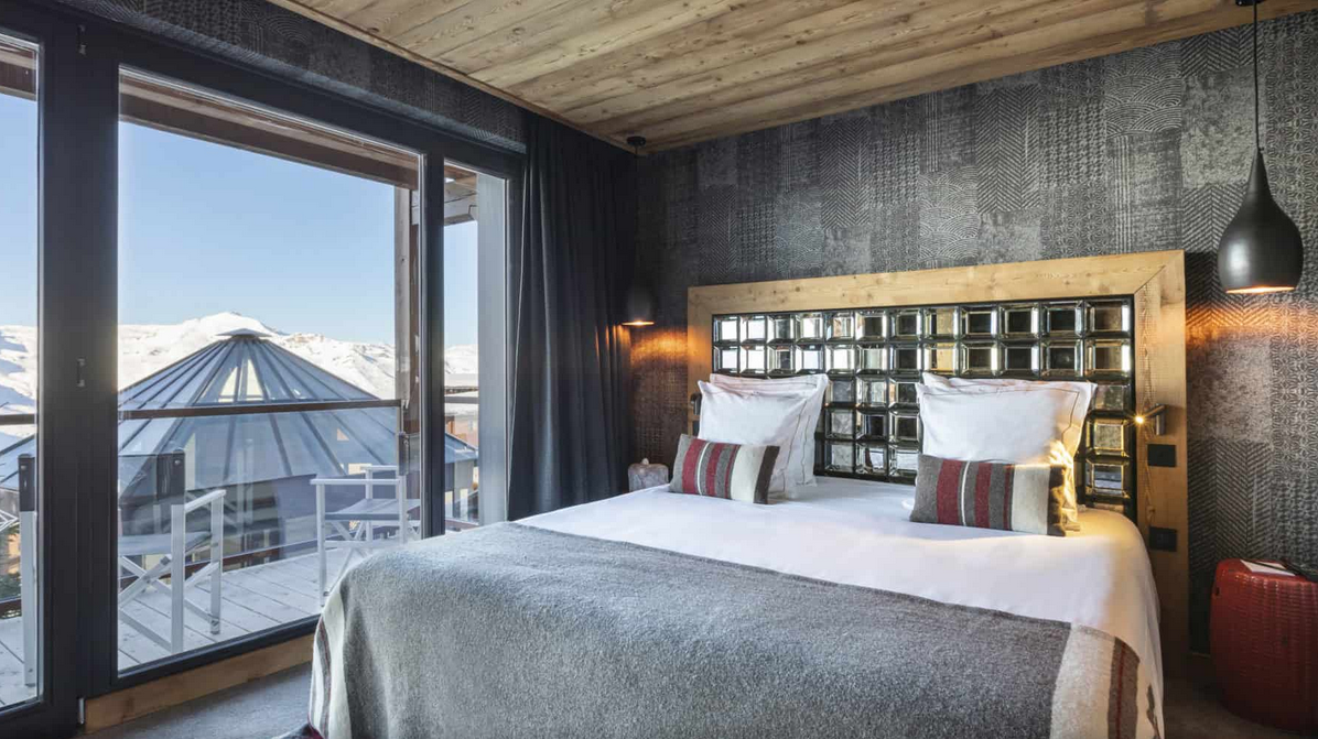 Koh-I Nor - Chalet Golden Jubilee - © @Koh-I Nor Koh-I Nor - Chalet Golden Jubilee